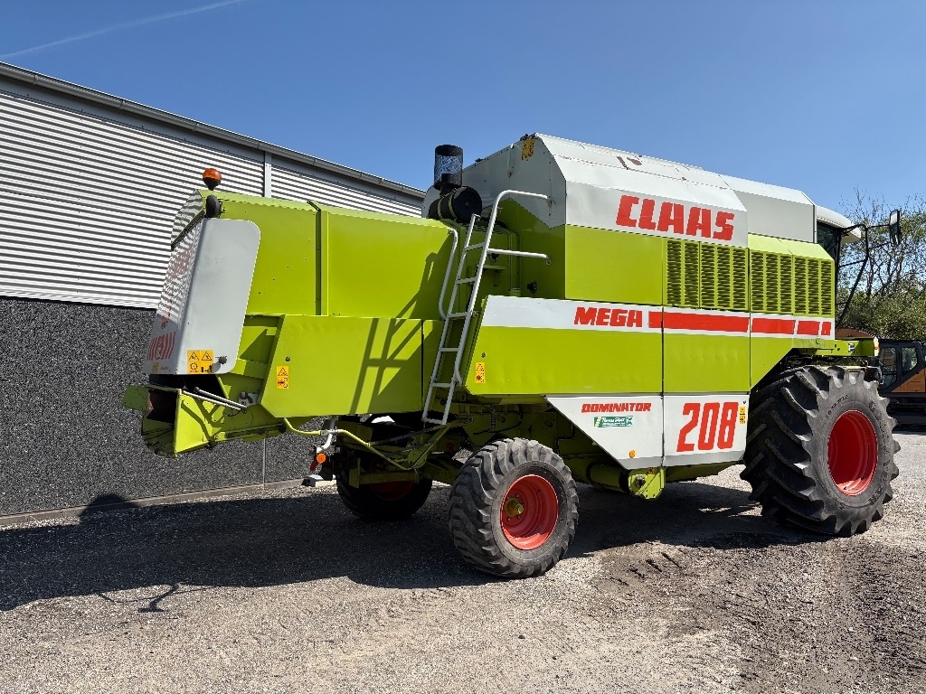 CLAAS Dominator 208 Mega