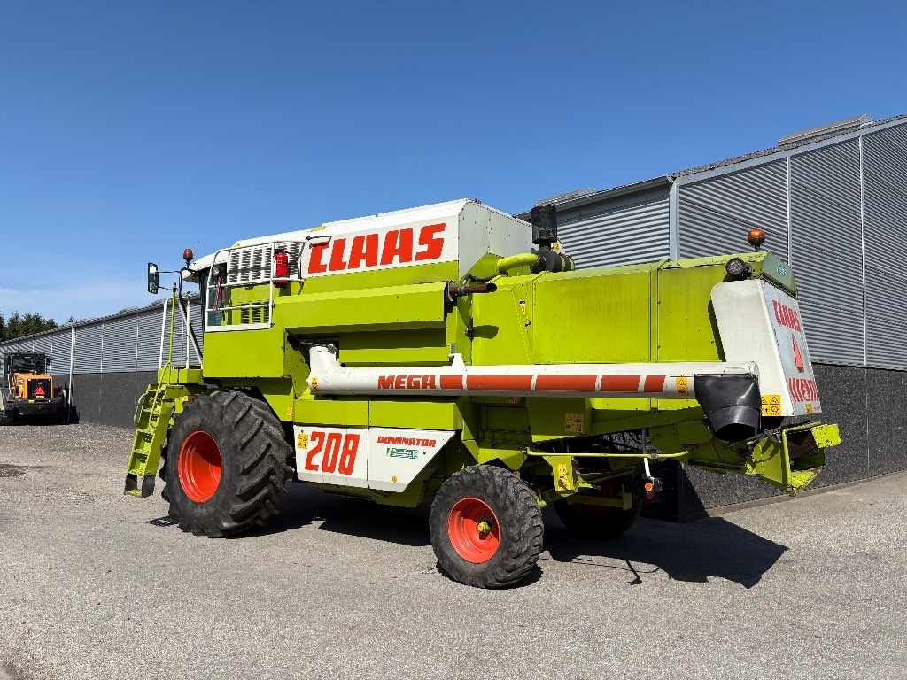 CLAAS Dominator 208 Mega