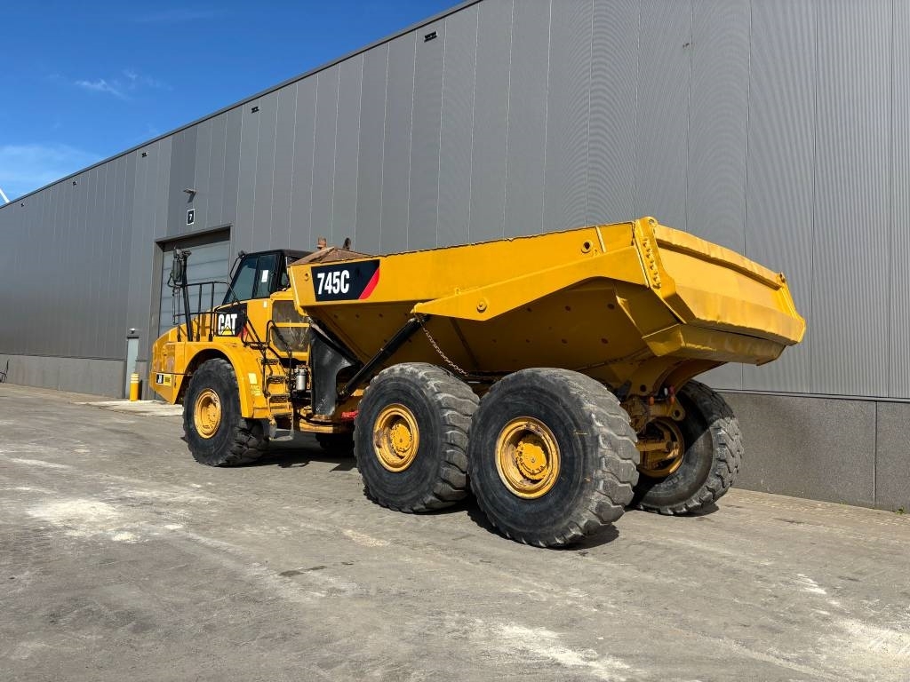 CAT 745 C