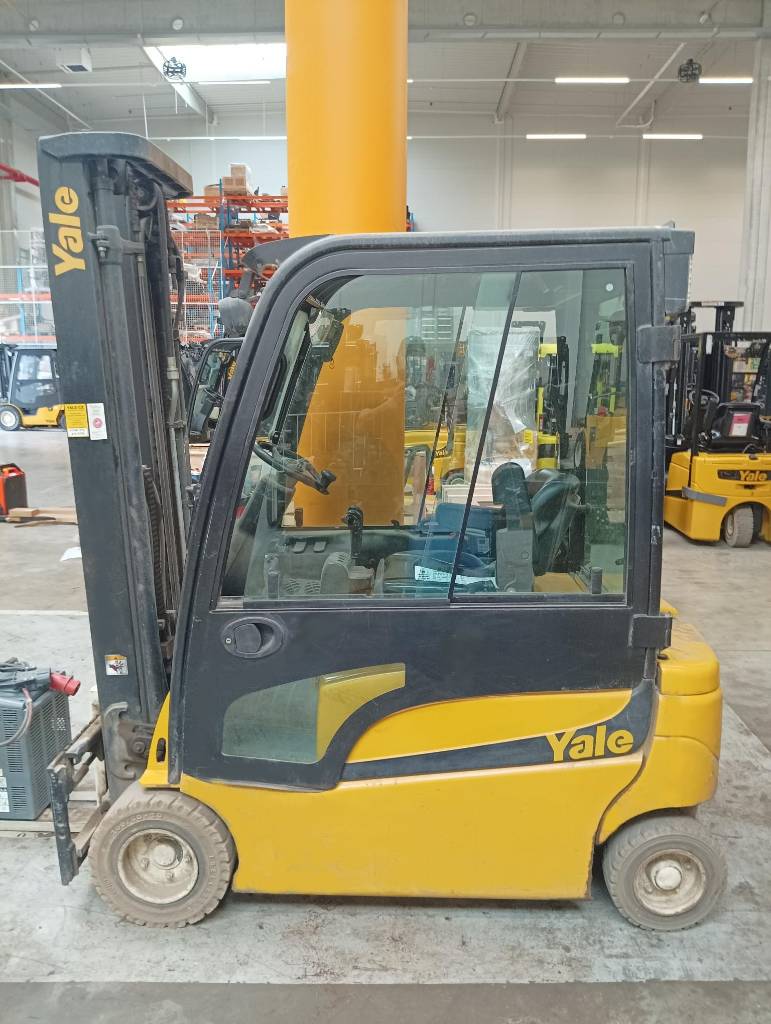Yale ERP20VFLWB, Electric counterbalance Forklifts, Material Handling