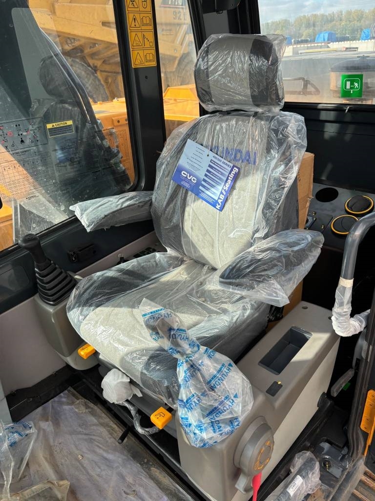 Hyundai R 245 LR (New / Non CE Certified)