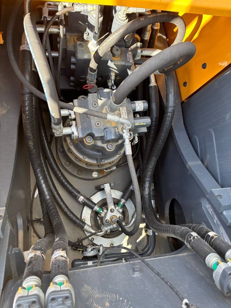 Hyundai R 245 LR (New / Non CE Certified)