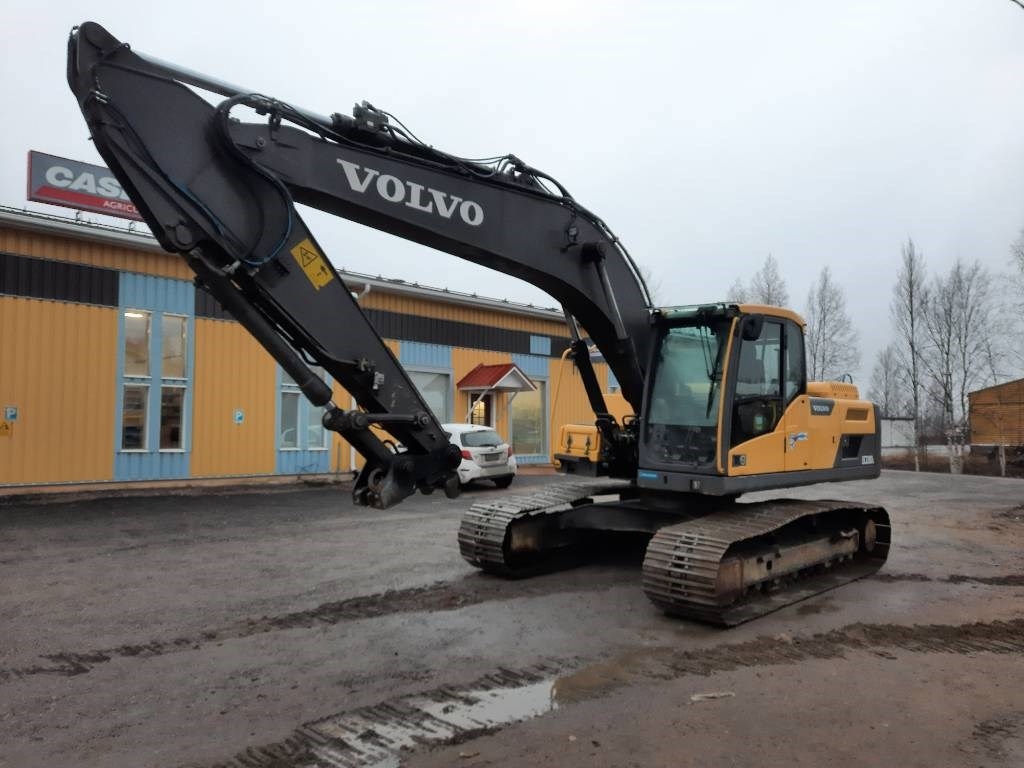 Volvo ec 220 dl