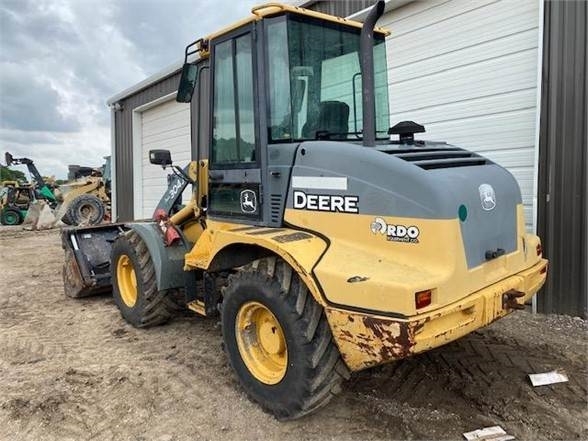 John Deere Wheel Loader ホイールローダー 304 G-Tier | Compact Wheel Loader | John Deere US