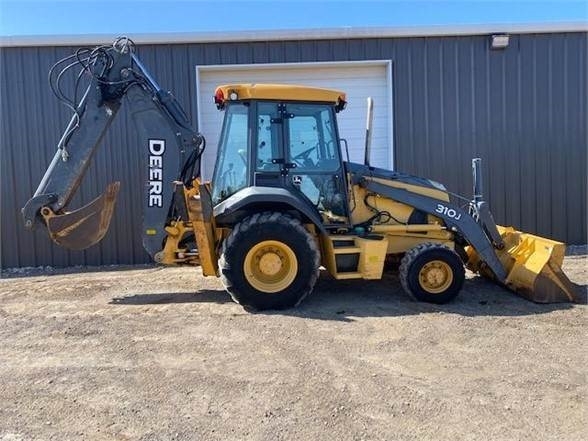 John Deere 310J