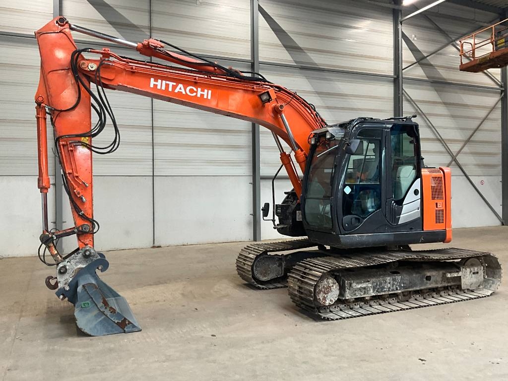 コマネチ Hitachi ZX 135 US-6 - Crawler excavators - Construction