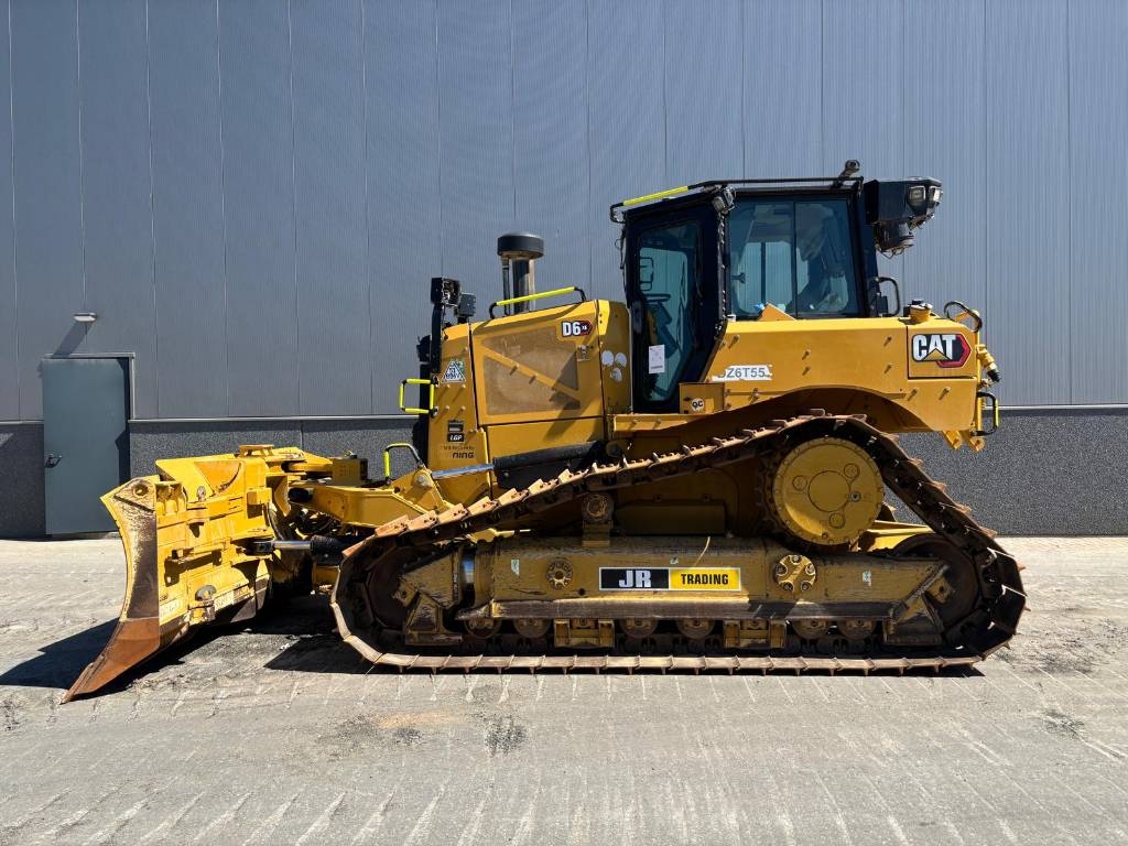 CAT D 6 XE (Trimble earthworks - 1871 idle hrs)