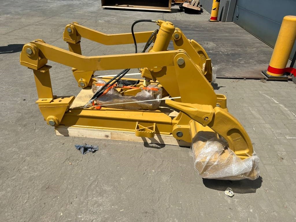 CAT D6T - D6R NEW RIPPER