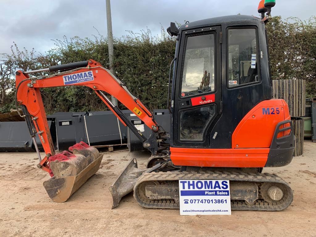 Kubota KX613 Mini excavators
