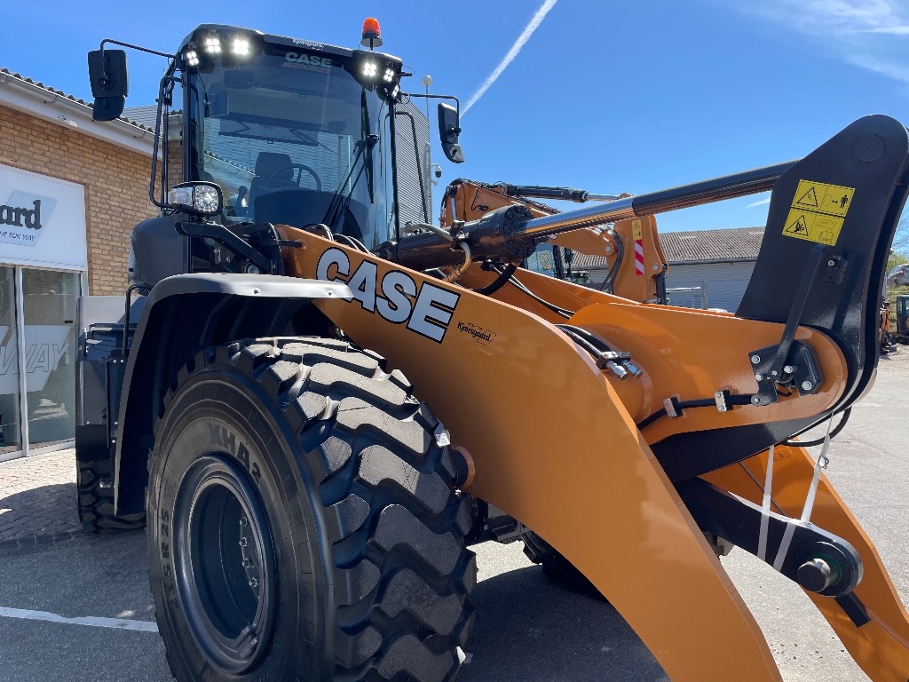CASE 821 G XR