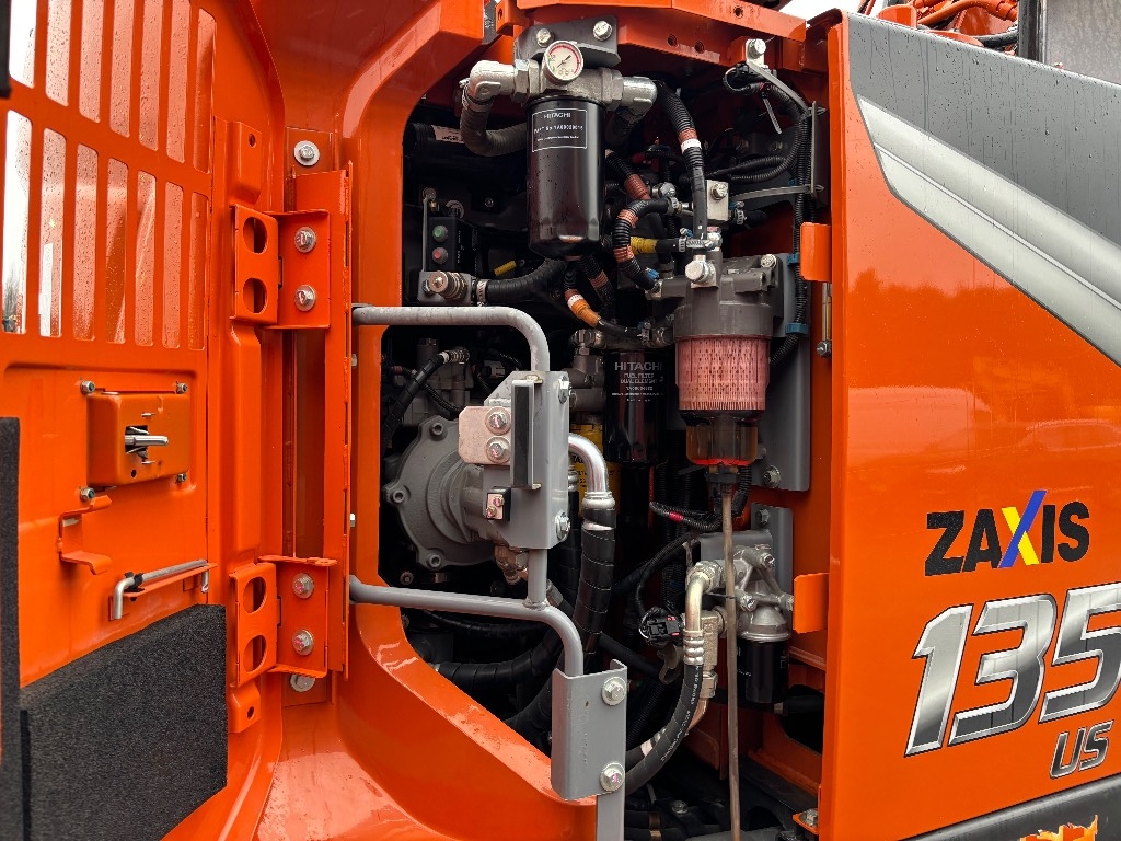 hitachi-zx-135-us-7-rototilt-r,169fa496