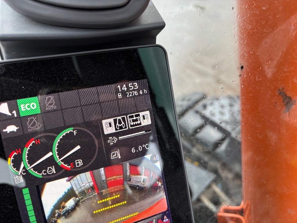 hitachi-zx-135-us-7-rototilt-r,1bbe74a0