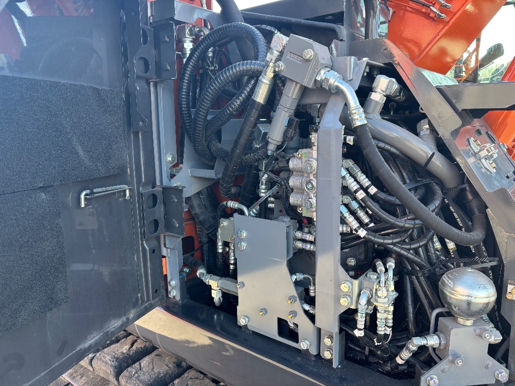 hitachi-zx-135-us-7-heti-valmi,22eaa28a