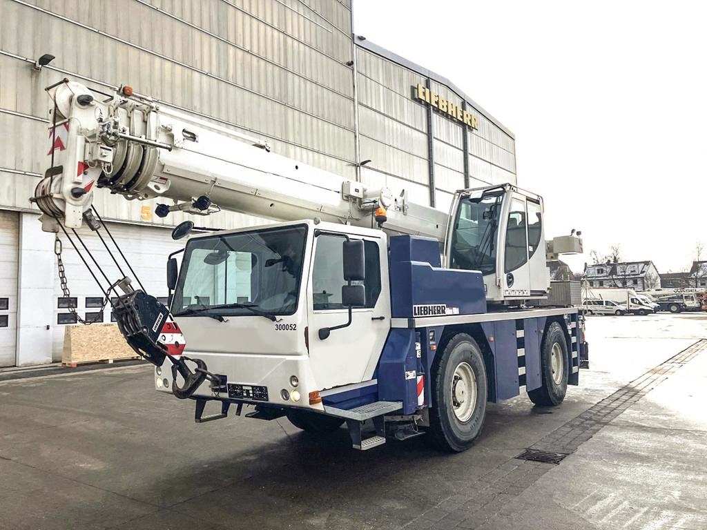 Image for ALL TERRAIN CRANES 2021 Liebherr LTM 1030-2.1