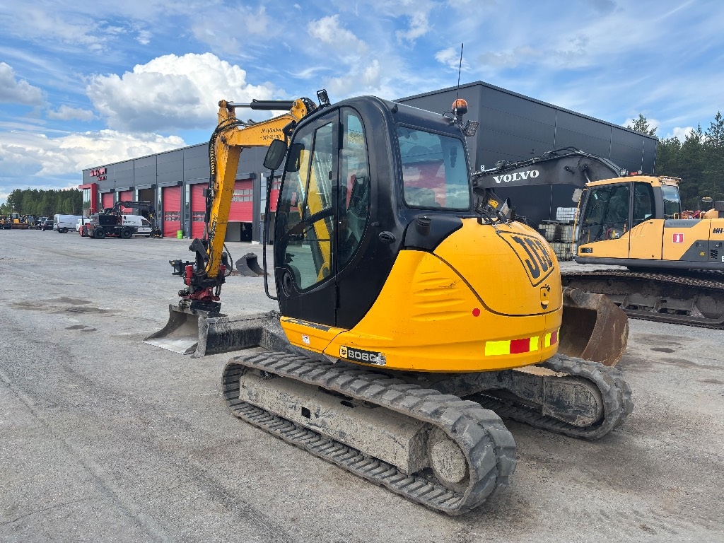 Mini excavators 7t - 12t - Construction equipment - Rinta-Jouppi