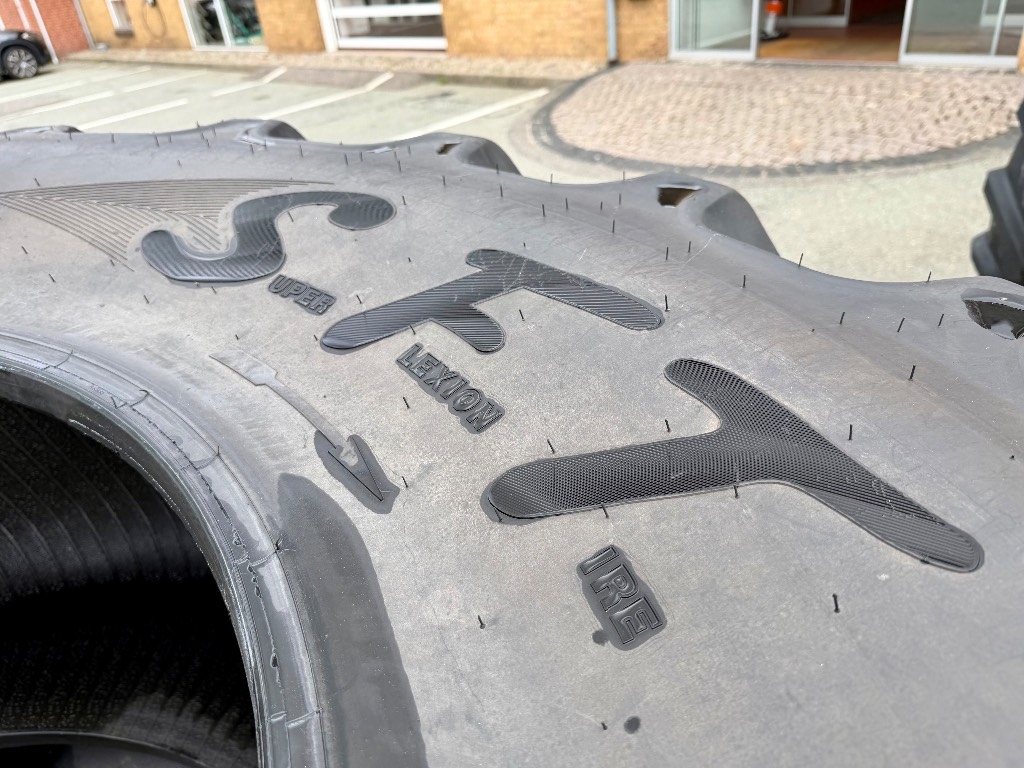 Mitas Super Flexion Tyre – 710/75 R42