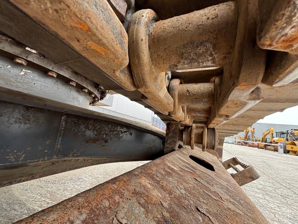 Volvo EC 220 EL (new undercarriage)