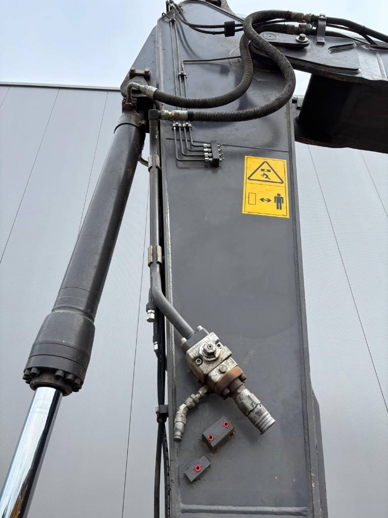 Volvo EC 220 EL (new undercarriage)