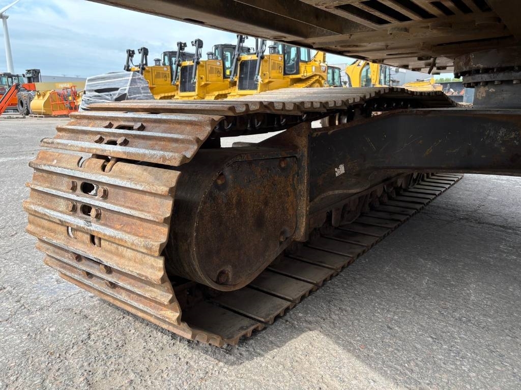 Volvo EC 220 EL (new undercarriage)