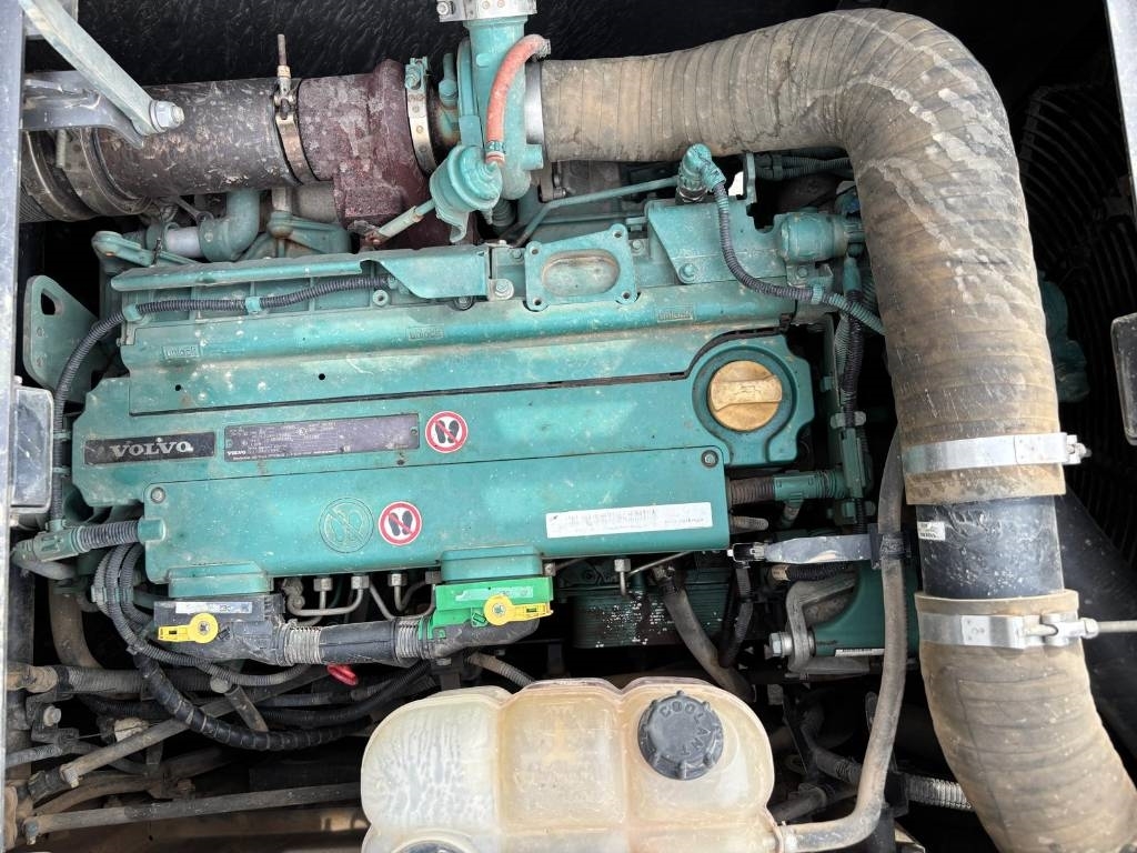 Volvo EC 220 EL (new undercarriage)
