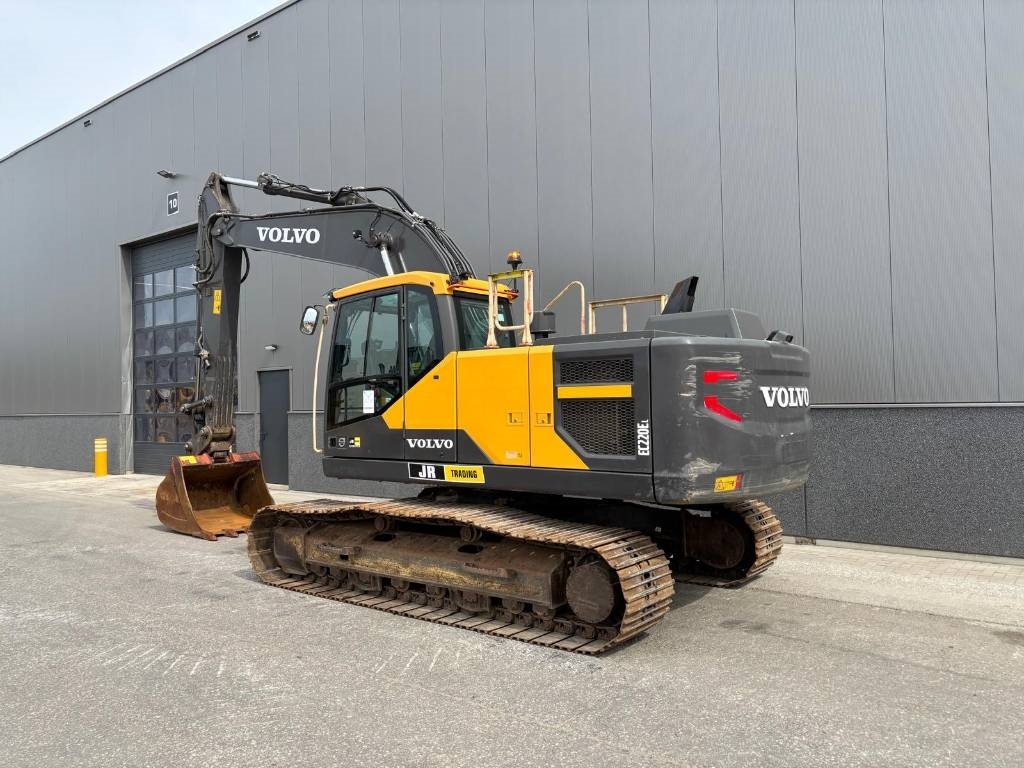 Volvo EC 220 EL (new undercarriage)
