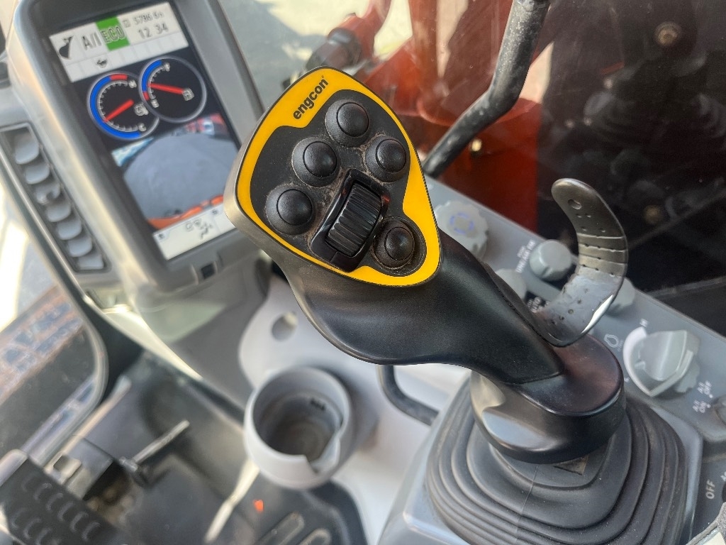 Hitachi ZX 85 US / Engcon, Pihdit, Rasvari, Kauha - Mini