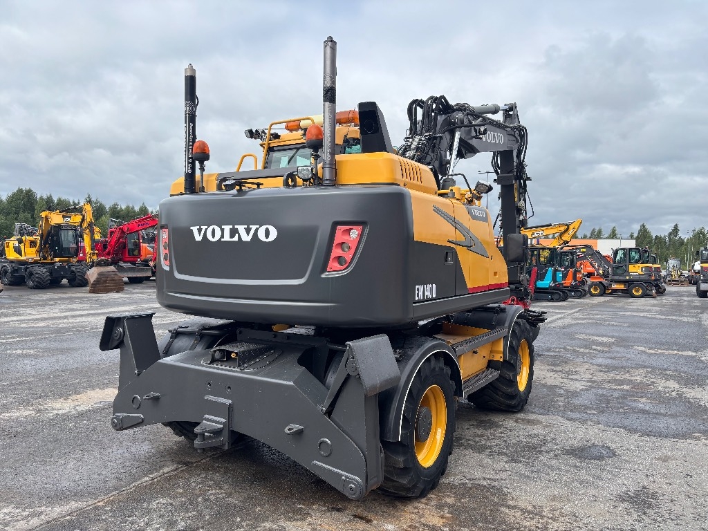volvo-ew-140-d-huippu-varustee,053df745