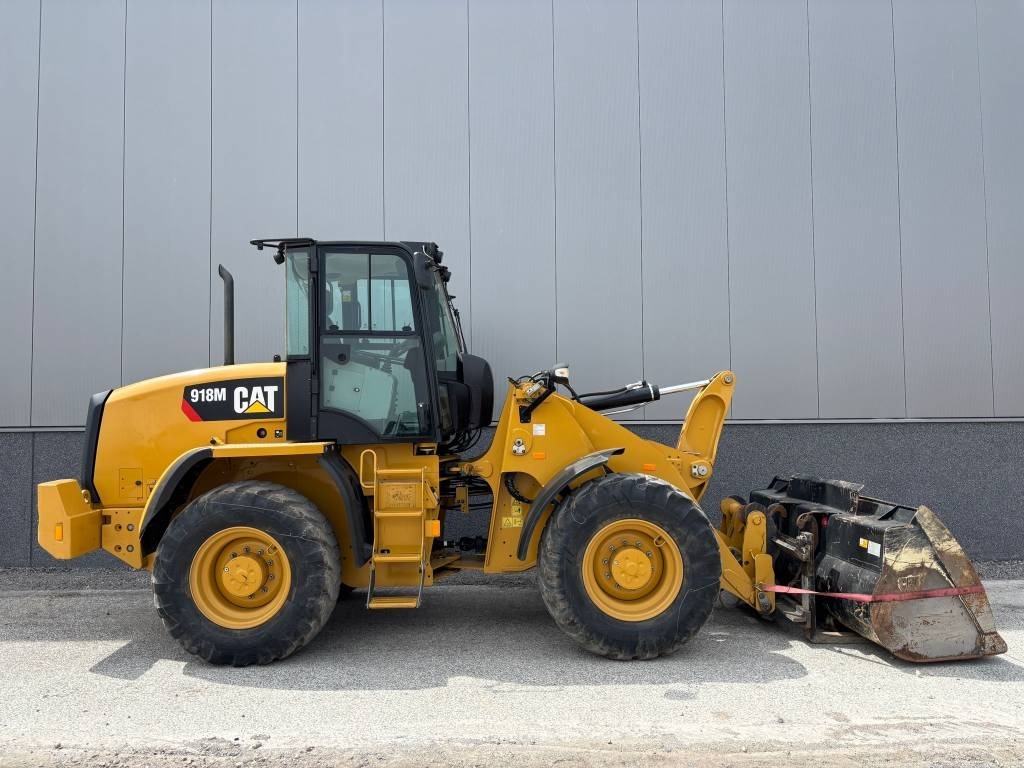 CAT 918 M