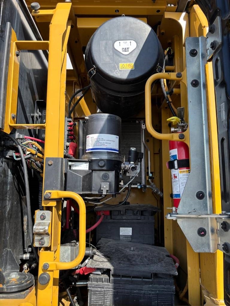 CAT 330 FL