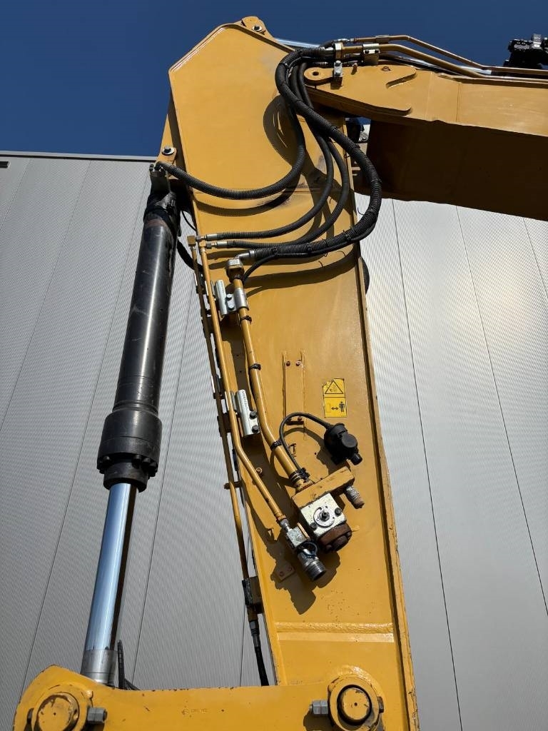 CAT 330 FL