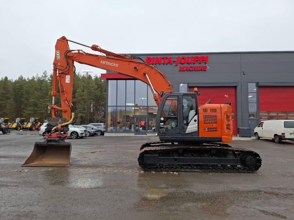 Hitachi ZX 225 USLC-5 / Myyty, Sold - Crawler Excavators