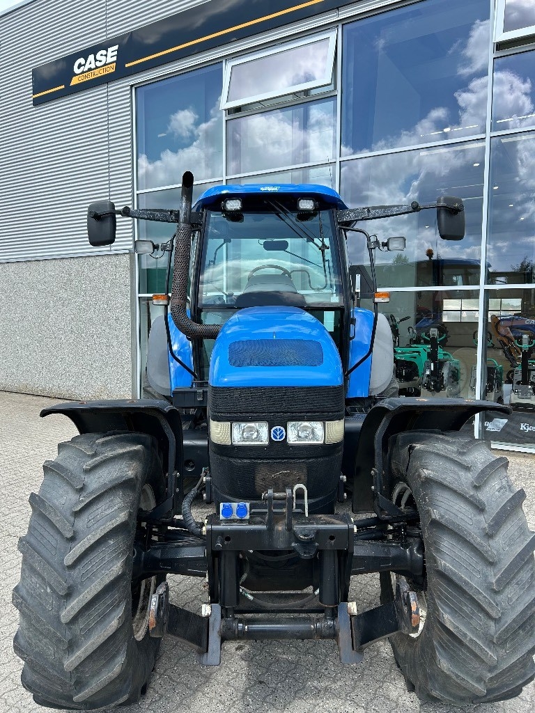 New Holland TM 140