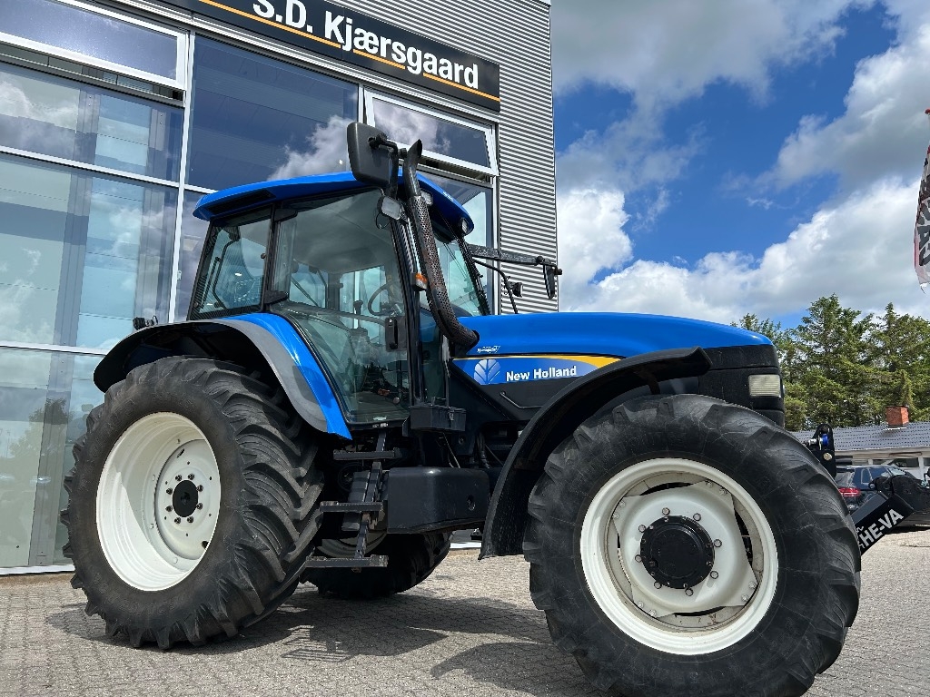 New Holland TM 140