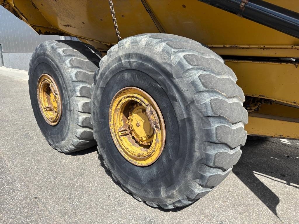 CAT 745 C (CE /Low Hours)