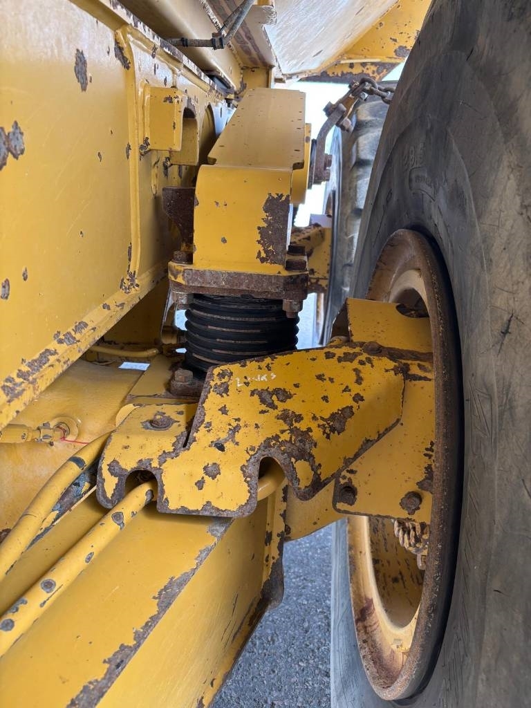 CAT 745 C (CE /Low Hours)