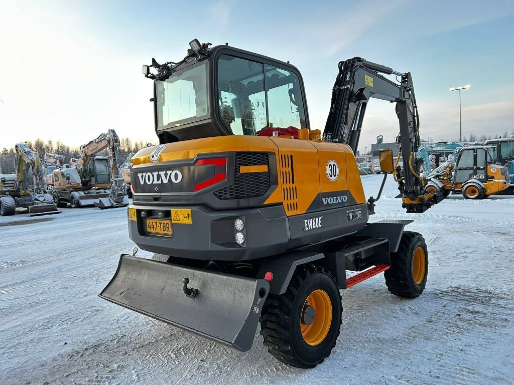 volvo-ew60e-engcon-lammitin-ra,7f26dbfd