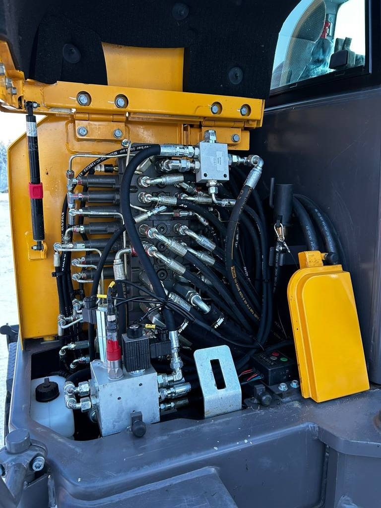 volvo-ew60e-engcon-lammitin-ra,a99b90c6