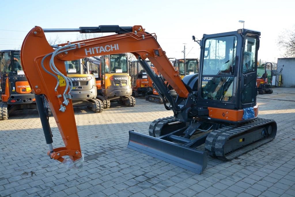 Hitachi ZX 55 U-6 - Mini- & Compact Excavators - Construction