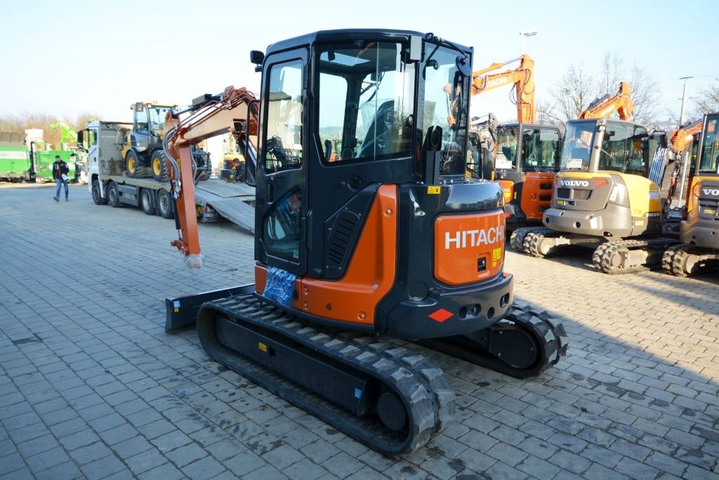 55インチ Specyfikacja koparki Hitachi ZX55U-5A (2013 - 2018