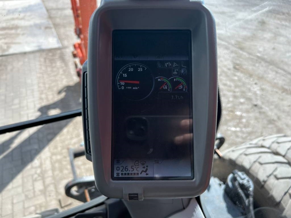 Hitachi ZX 140 W-5B