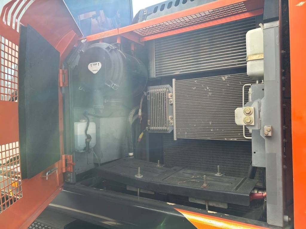 Hitachi ZX 140 W-5B