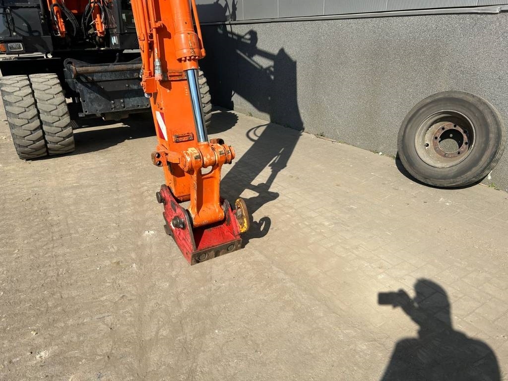 Hitachi ZX 140 W-5B