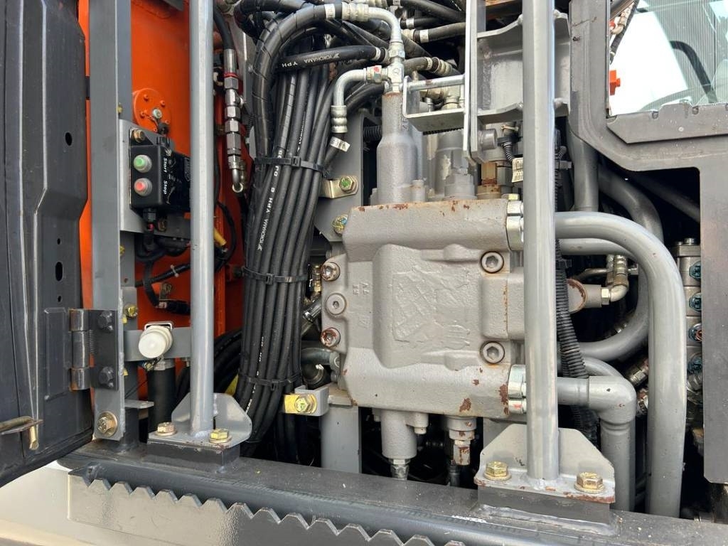 Hitachi ZX 140 W-5B