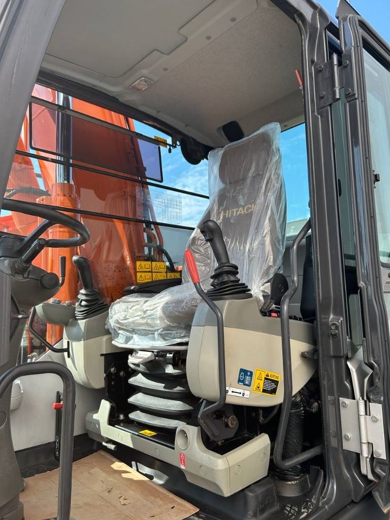 Hitachi ZX 140 W-5B