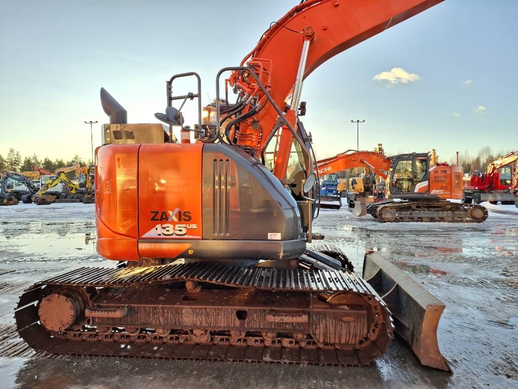hitachi-zx-135-us-6-materiaali,4082a3e1