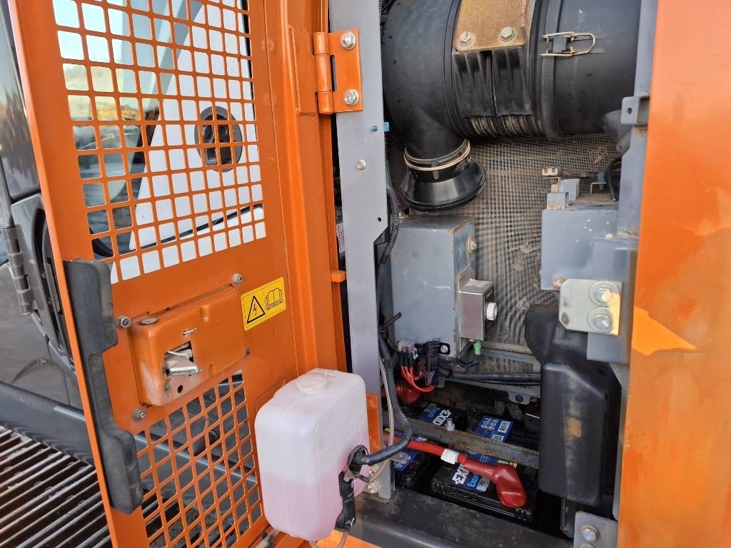 hitachi-zx-135-us-6-materiaali,cb528748