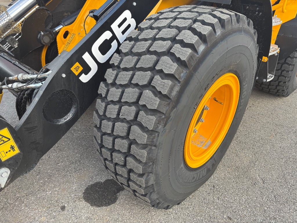 jcb-419-nordic-edition-aura-ka,f93a8825