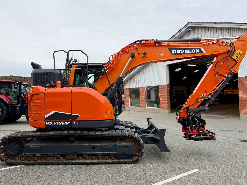 Develon DX 140 LCR-7