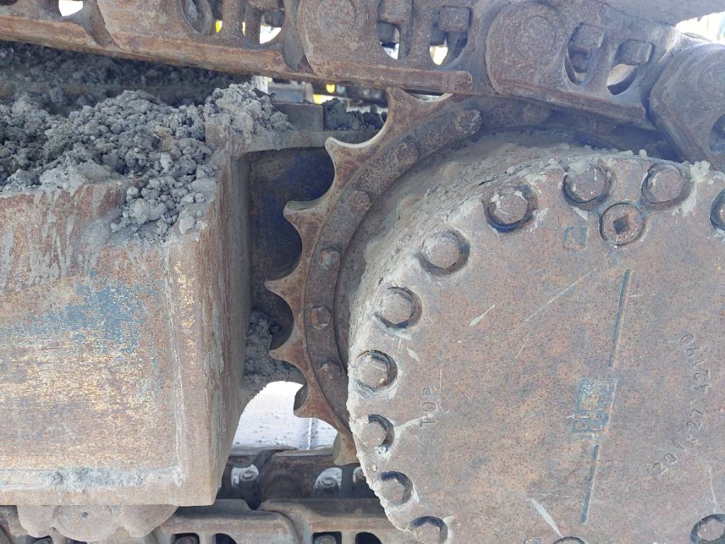 Komatsu PC210LC-10