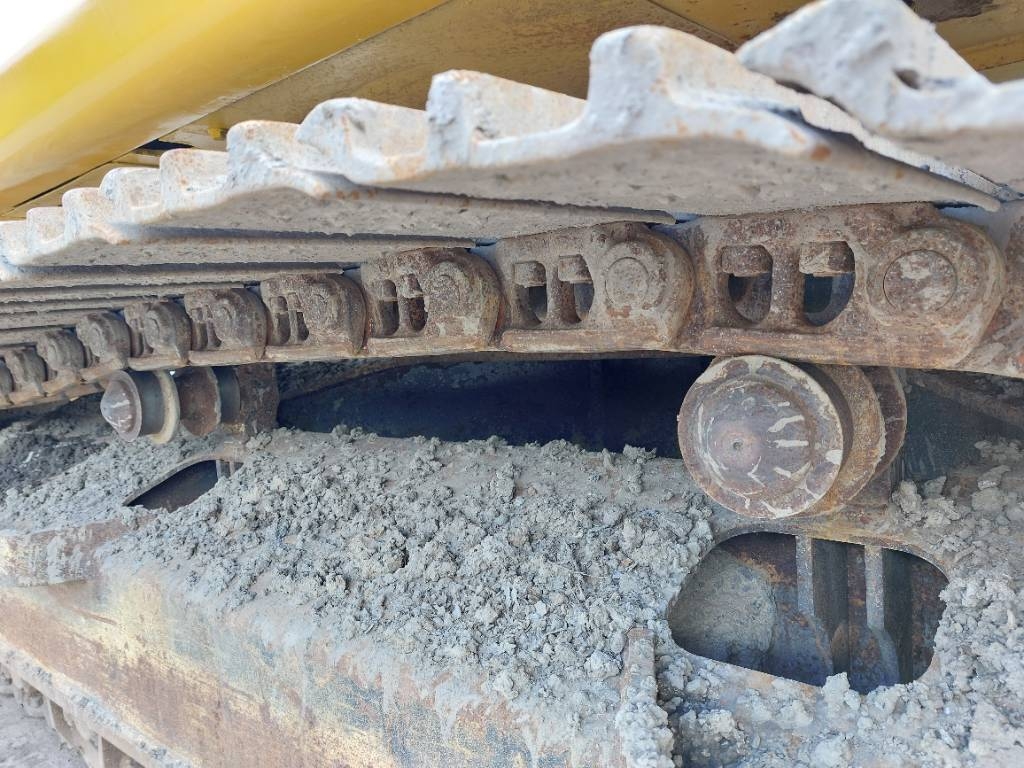 Komatsu PC210LC-10